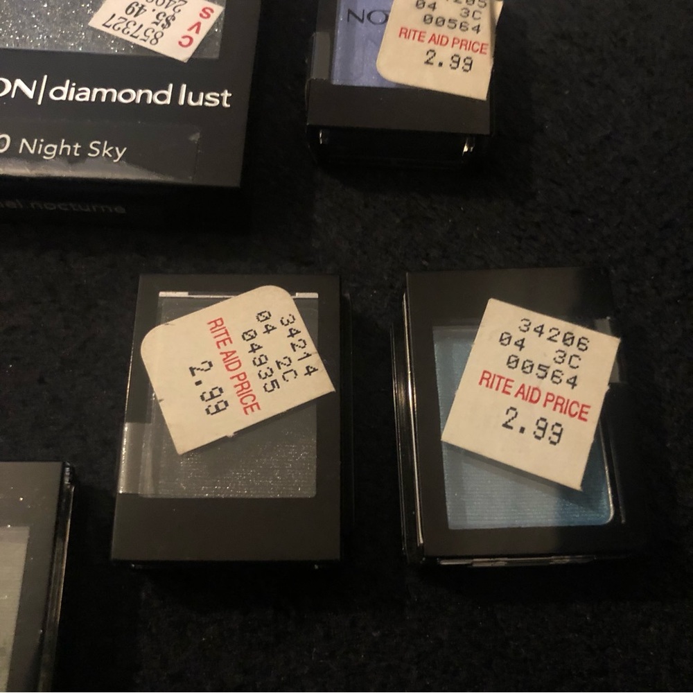 Revlon makeup bundle - Picture 10 of 15